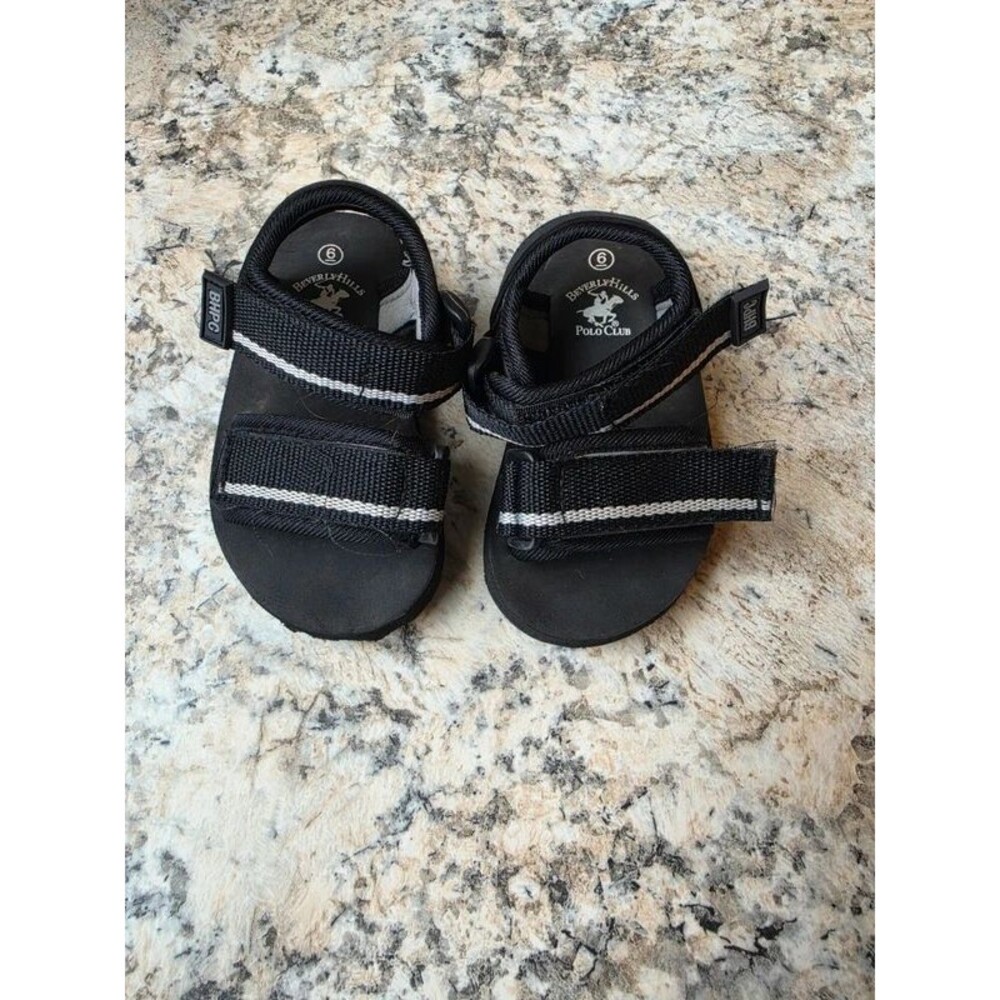 Size 6 Toddler Black Outdoor Sport Sandals With Velcro Straps